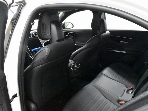Used 2022 Mercedes-Benz C 300 C 300 image 16