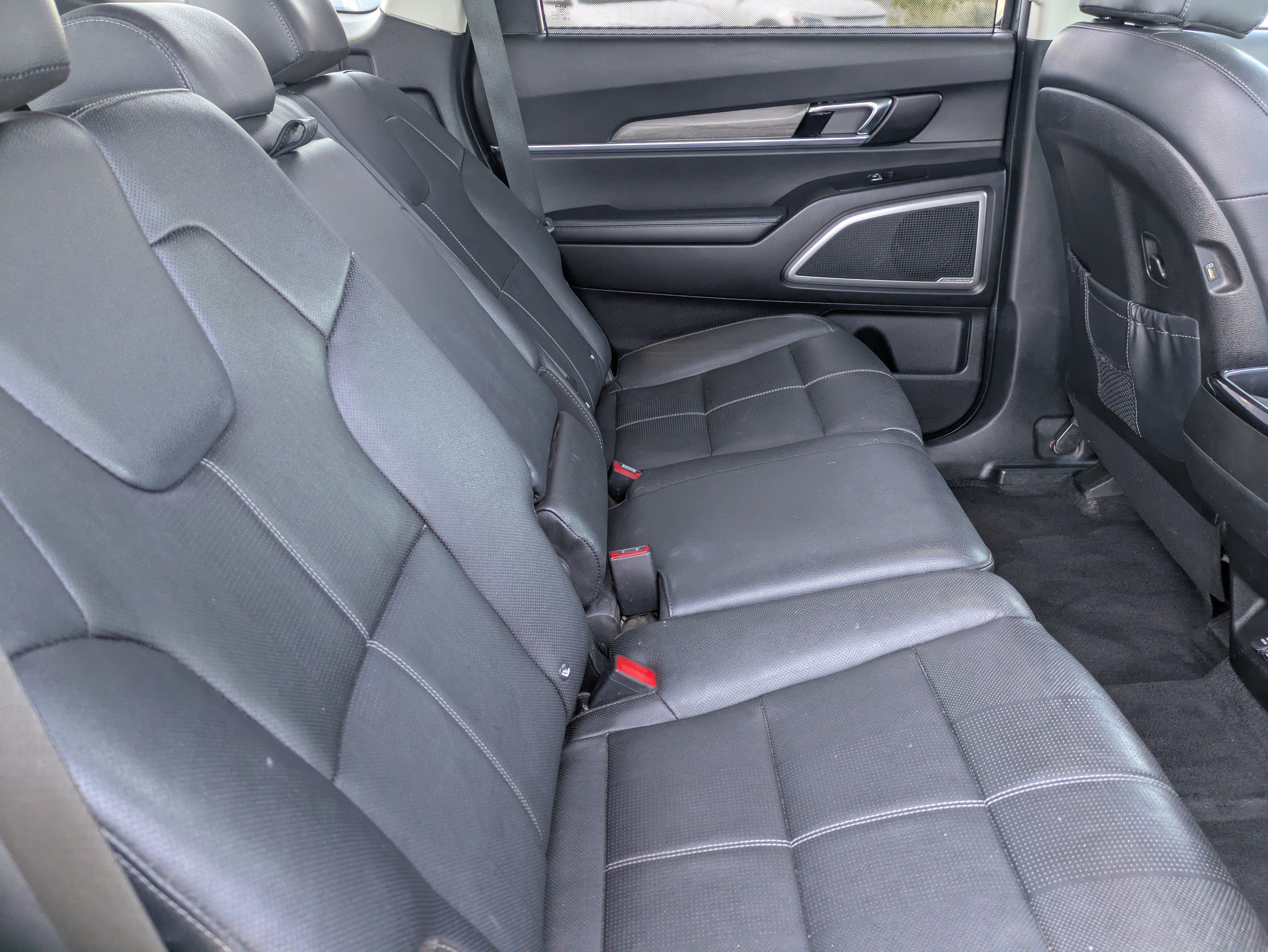 Used 2022 Kia Telluride EX w/ Towing Package FWD image 14