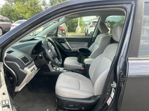 Used 2018 Subaru Forester 2.5i Premium w/ All-Weather Package AWD/4WD image 17