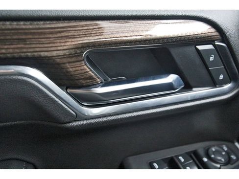 Used 2025 Chevrolet Silverado 1500 LT Trail Boss w/ LT Trail Boss Premium Package AWD/4WD image 19