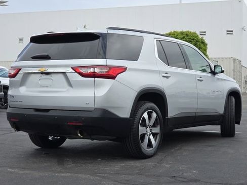 Used 2019 Chevrolet Traverse LT w/ LT Premium Package AWD/4WD image 23