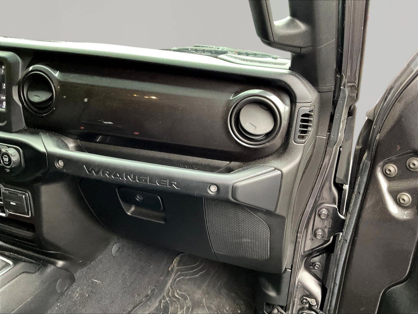 Used 2020 Jeep Wrangler Unlimited Sport AWD/4WD image 26