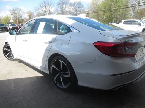 Used 2020 Honda Accord Sport image 12