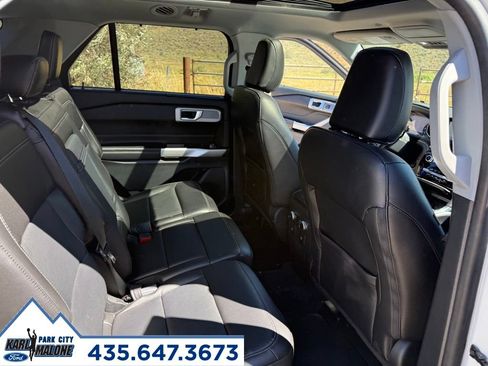 Used 2022 Ford Explorer Limited w/ Equipment Group 301A AWD/4WD image 35
