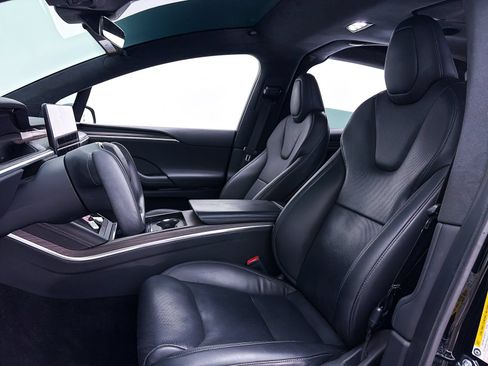 Used 2023 Tesla Model X AWD/4WD image 17