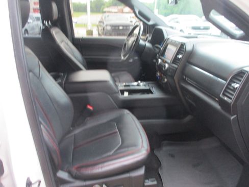 Used 2019 Ford Expedition Limited w/ Equipment Group 303A RWD image 11
