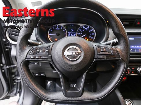 Used 2023 Nissan Kicks S image 10