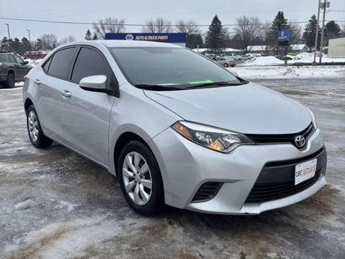 Used 2016 Toyota Corolla LE image 1