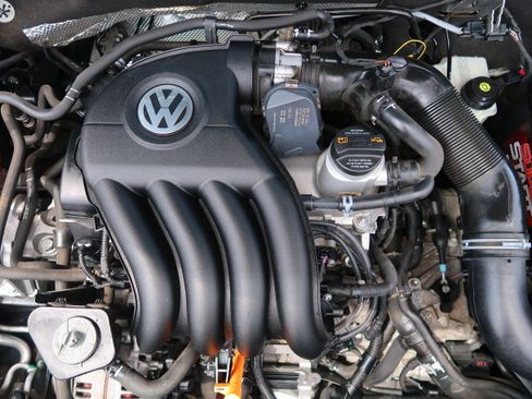 Used 2012 Volkswagen Jetta S FWD image 34