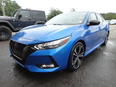 Used 2021 Nissan Sentra SR FWD image 1