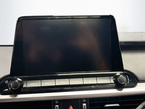 Used 2023 Kia Forte LXS w/ LXS Technology Package image 17