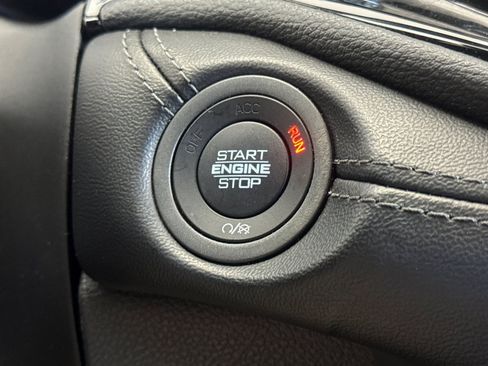 Used 2022 Dodge Durango GT w/ Blacktop Package RWD image 33