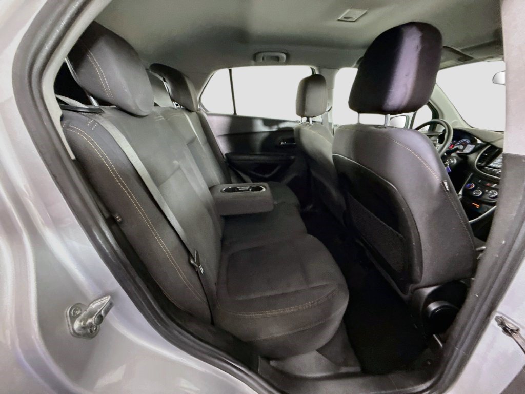 Used 2019 Chevrolet Trax LS FWD image 24