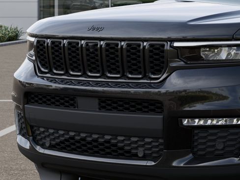 New 2025 Jeep Grand Cherokee L Limited w/ Luxury Tech Group II image 8
