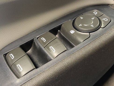 Used 2019 Chevrolet Equinox LS w/ LS Convenience Package FWD image 27