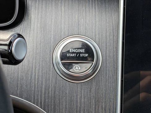 Used 2024 Mercedes-Benz C 300 4MATIC Sedan image 13