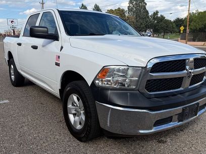 Used 2018 RAM 1500 4x4 Crew Cab w/ Chrome Appearance Group