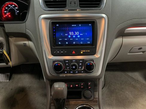 Used 2013 GMC Acadia SLT image 33