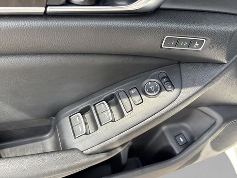 Used 2021 Honda Accord Touring image 17
