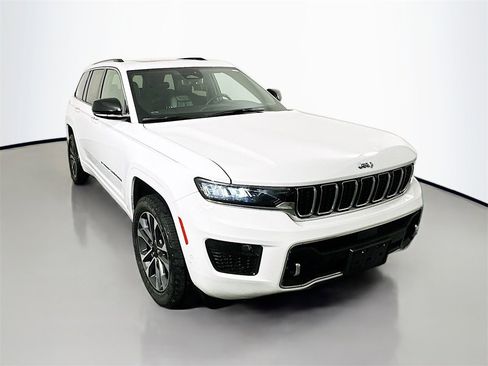 Used 2022 Jeep Grand Cherokee Overland w/ Luxury Tech Group IV image 1