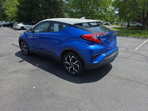 Used 2018 Toyota C-HR XLE FWD image 6
