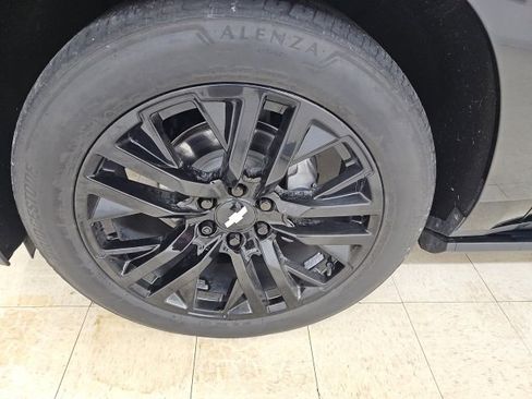 Used 2023 Chevrolet Tahoe High Country image 24