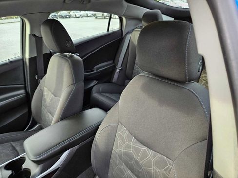 Used 2018 Chevrolet Volt LT w/ Comfort Package image 22