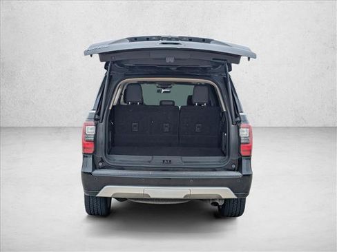 Used 2018 Ford Expedition Platinum RWD image 6