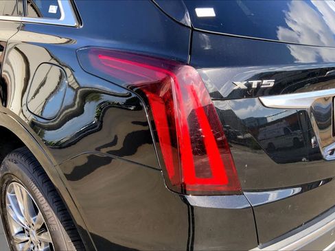 Used 2023 Cadillac XT5 Premium Luxury FWD image 29