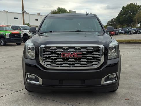 Used 2018 GMC Yukon Denali w/ Open Road Package image 2