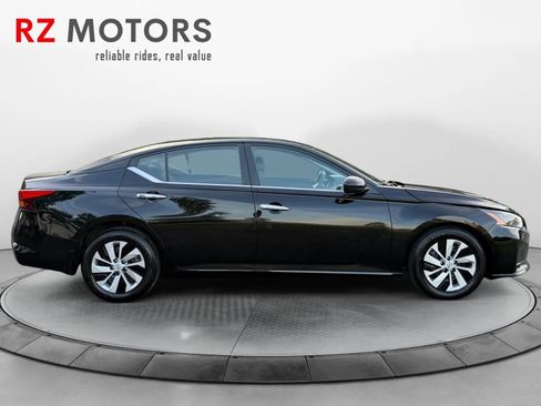 Used 2023 Nissan Altima 2.5 S FWD image 6