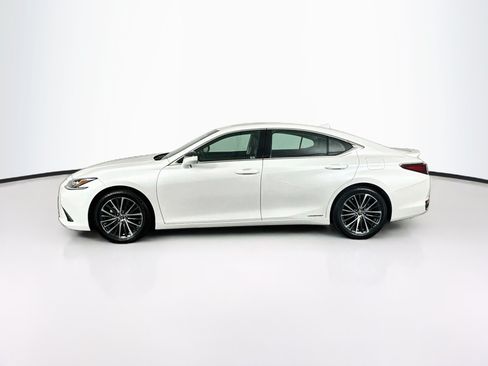 Used 2022 Lexus ES 300h w/ Premium Package FWD image 4