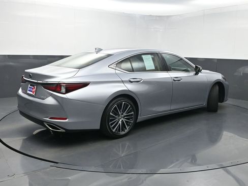 Used 2024 Lexus ES 350 w/ Premium Package image 26