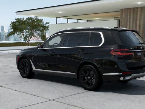 Used 2025 BMW X7 xDrive40i w/ Premium Package image 15