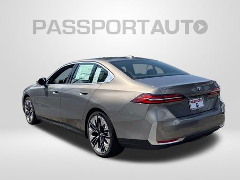 New 2027 BMW 530i xDrive w/ Premium Package AWD/4WD image 3