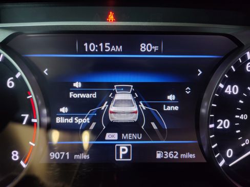 Certified 2025 Nissan Sentra SV w/ All-Weather Package FWD image 33