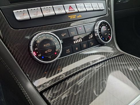 Used 2016 Mercedes-Benz SL 550 AMG Pkg image 35