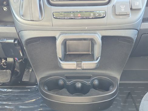 Used 2025 RAM ProMaster 2500 w/ Quick Order Package 22G SLT image 10
