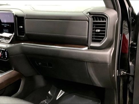 Used 2024 GMC Sierra 1500 SLT w/ SLT Premium Plus Package image 19