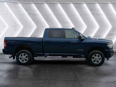 Used 2024 RAM 3500 Big Horn w/ Sport Appearance Package AWD/4WD image 7