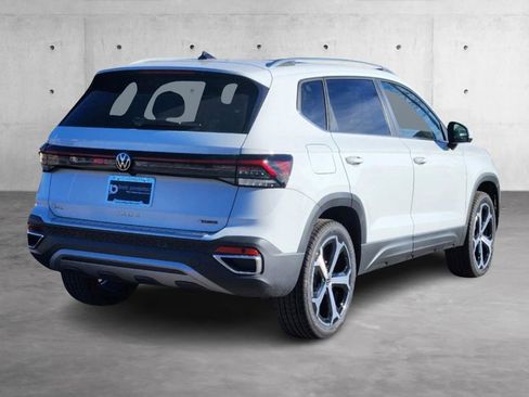 New 2025 Volkswagen Taos SEL image 27