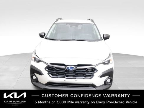 Used 2024 Subaru Crosstrek 2.0i Premium w/ Crosstrek Mirror Package AWD/4WD image 2