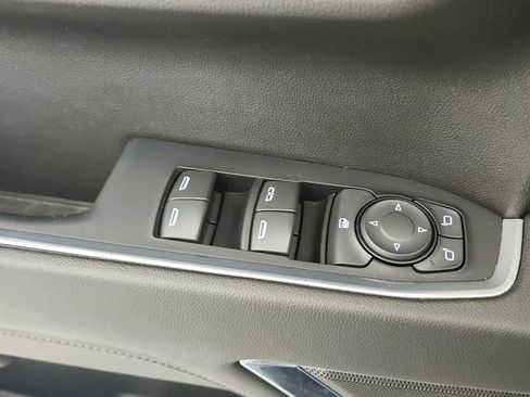 Used 2022 Chevrolet Silverado 1500 LT image 33