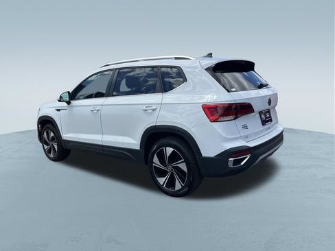 Used 2024 Volkswagen Taos SE AWD/4WD image 8