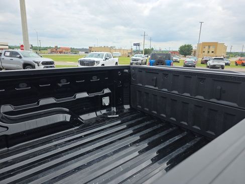 Used 2023 GMC Canyon AT4 w/ AT4 Premium Package AWD/4WD image 15