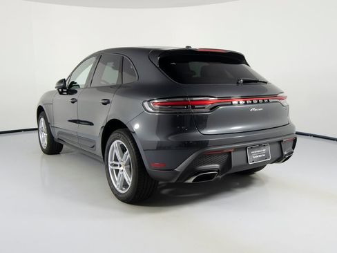 Certified 2025 Porsche Macan AWD/4WD image 8
