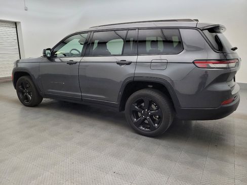 Used 2023 Jeep Grand Cherokee L Laredo RWD image 3
