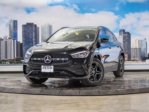 Certified 2021 Mercedes-Benz GLA 250 4MATIC image 2