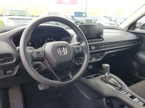 Certified 2024 Honda HR-V LX image 12