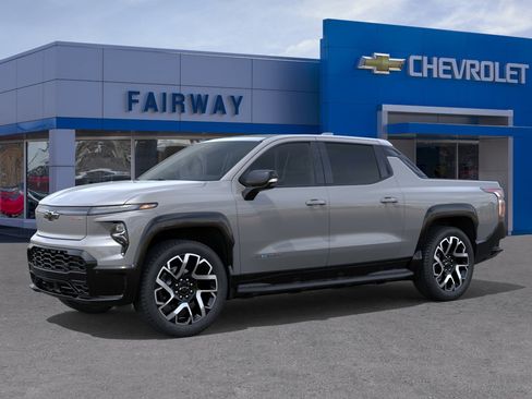 New 2025 Chevrolet Silverado EV RST AWD/4WD image 38